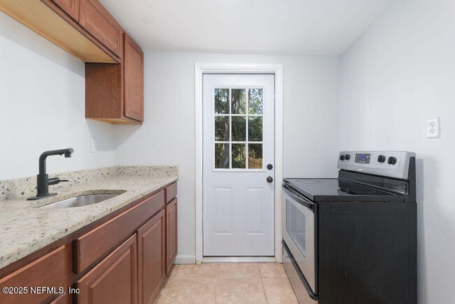 Building Photo - 4072 Spring Park Cir