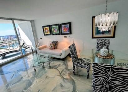 Building Photo - 2030 S Ocean Dr