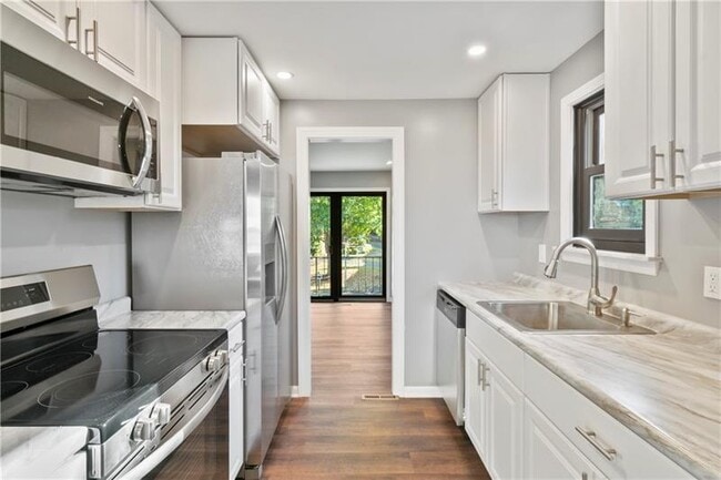 Building Photo - 238 Woodbridge Dr