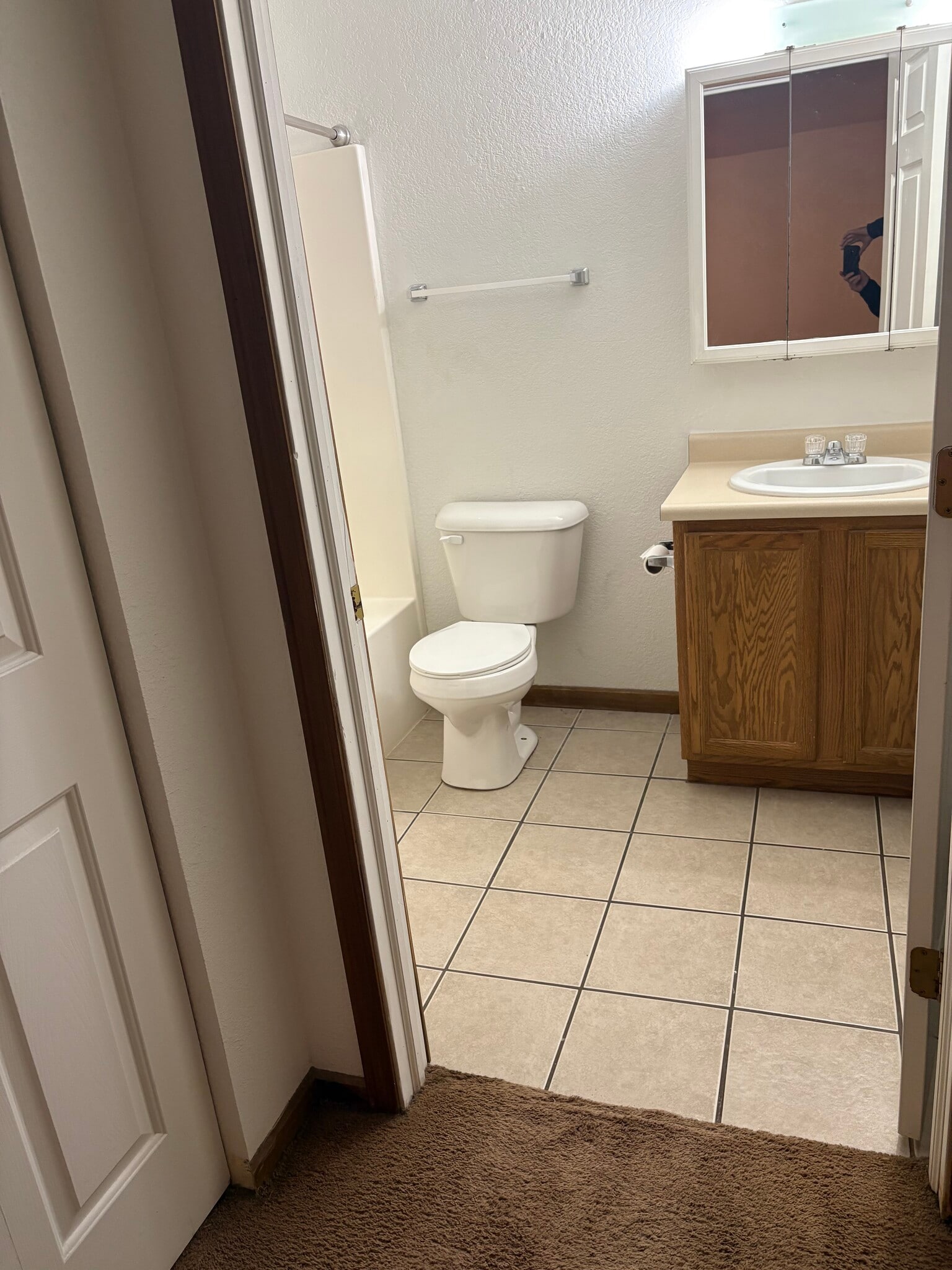 Building Photo - 20 Grandview Ave