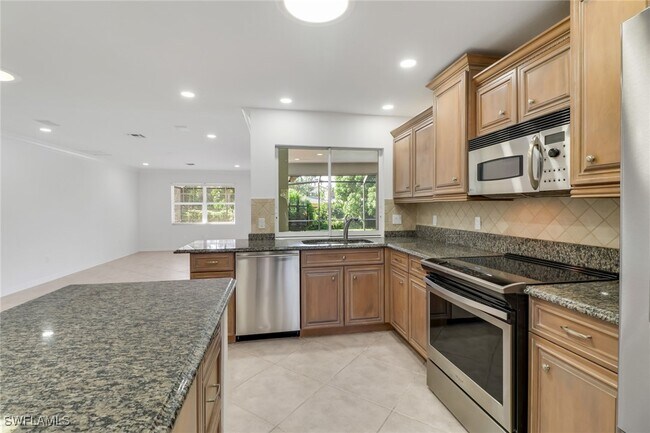 Building Photo - 750 Southern Pines Dr