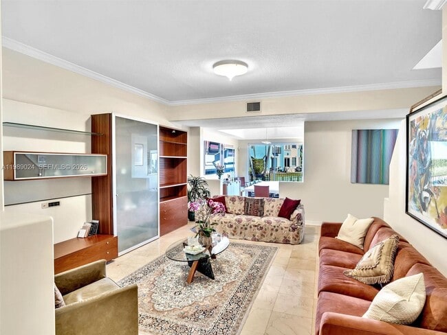 Building Photo - 20780 NE 32nd Ave