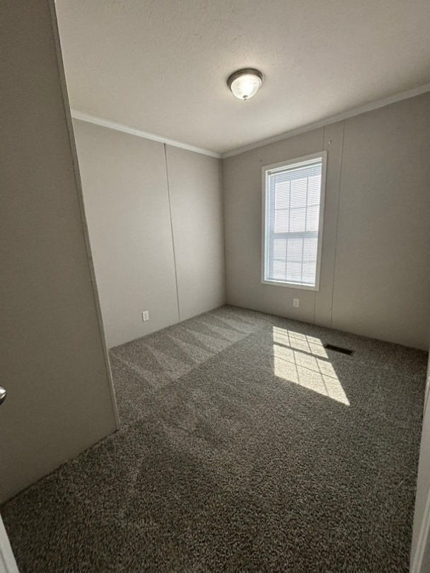 Building Photo - 8720 Dogwood Ave