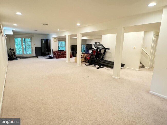 Building Photo - 36 Lavender Dr