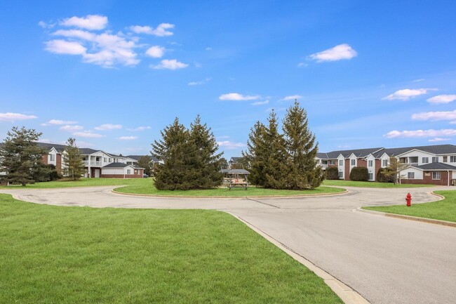 Building Photo - 8055 Lexington Pl