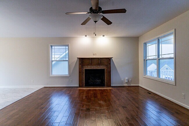 Building Photo - 1101 Ishee Dr