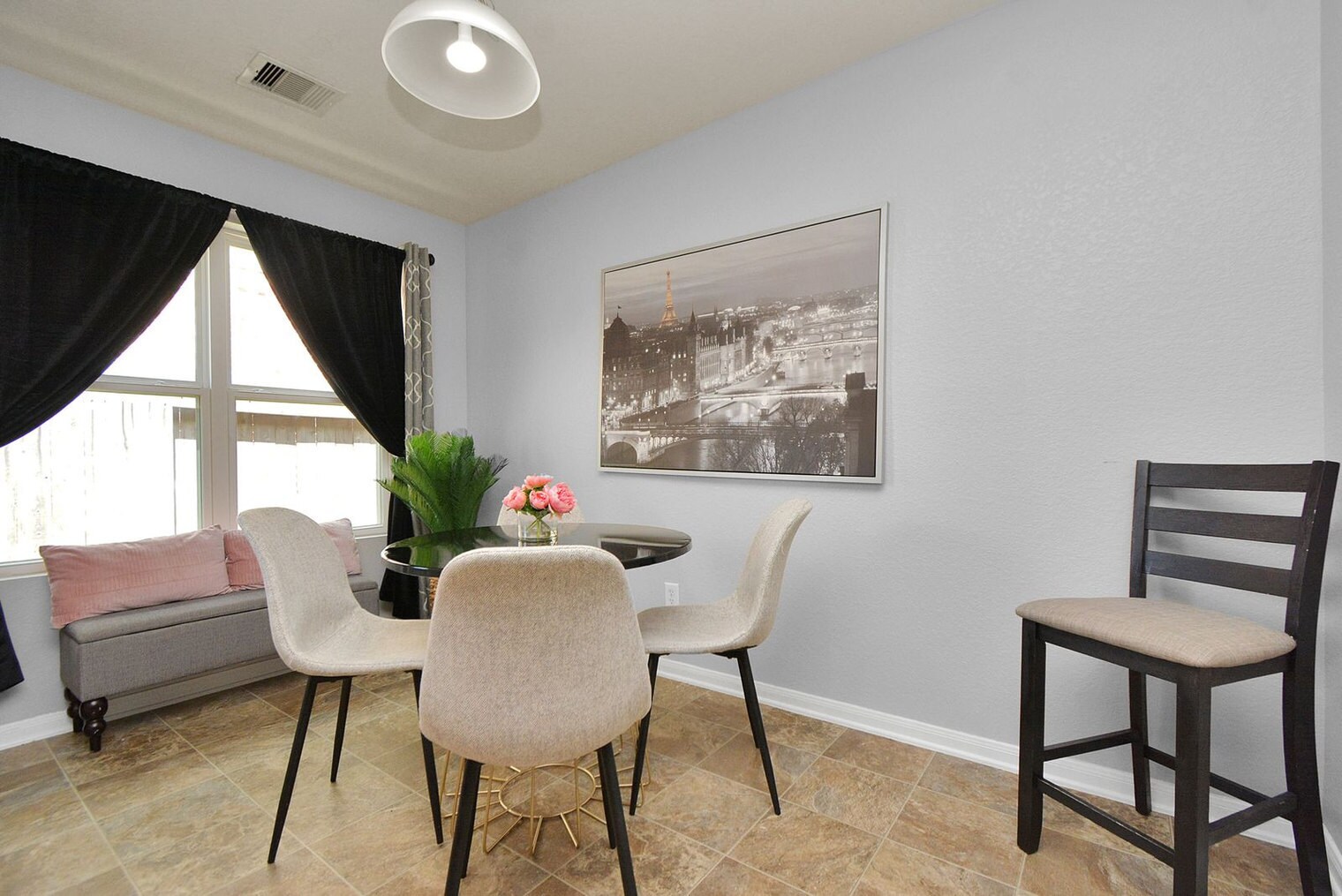 Building Photo - 18407 Early Grn Trl