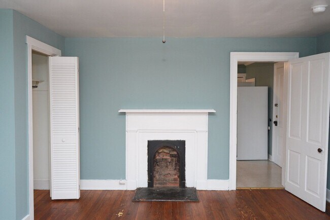 Building Photo - 720 Nalle St