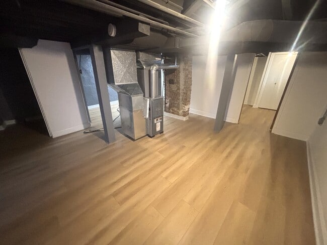 Building Photo - 756 Walnut Ave