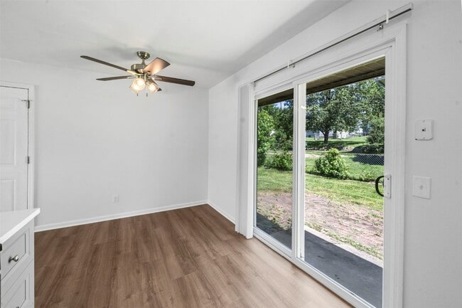 Building Photo - 1121 Dauphine Ln