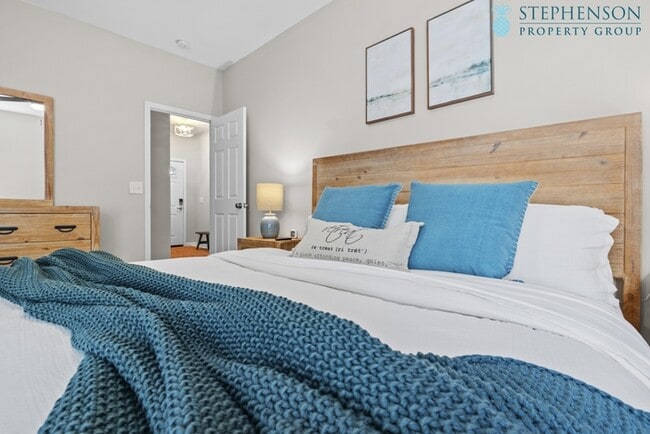 Building Photo - Furnished Rental