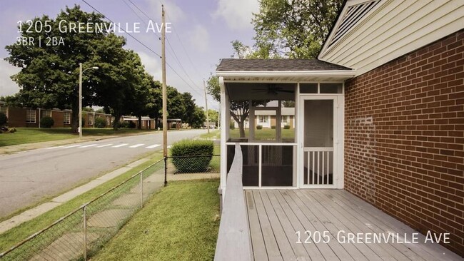 Building Photo - HUGE 3BD near VCU!