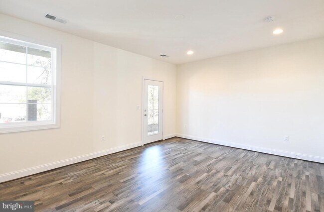 Building Photo - 4513 Ryelan Dr