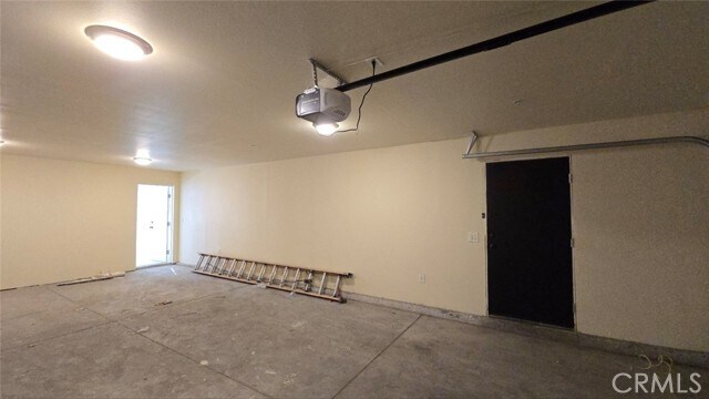 Building Photo - 10415 Avalon Blvd