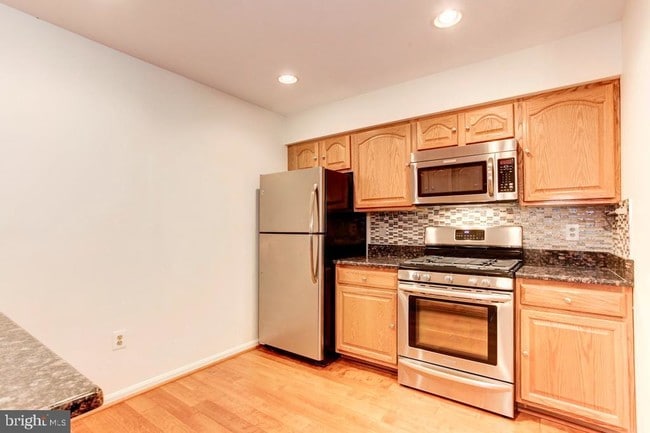 Building Photo - 6101 Wigmore Ln