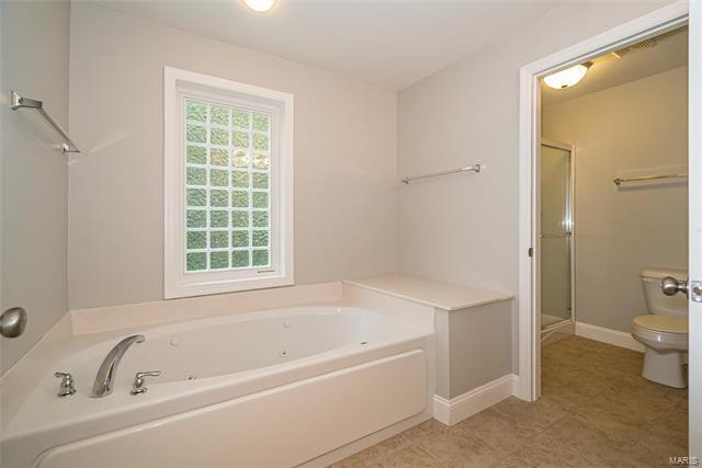 Building Photo - 817 Gray Friar Dr