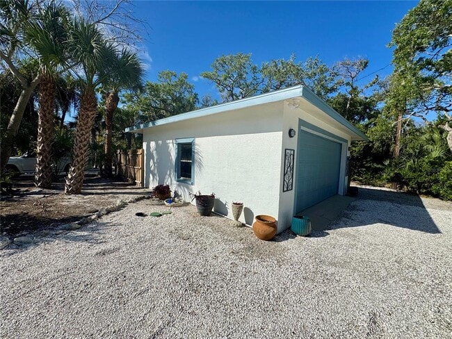 Building Photo - 7372 Melaleuca Way