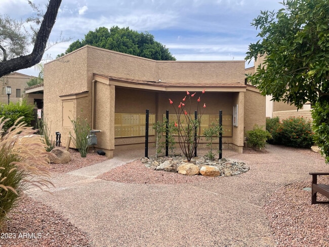 Building Photo - 7950 E Starlight Way