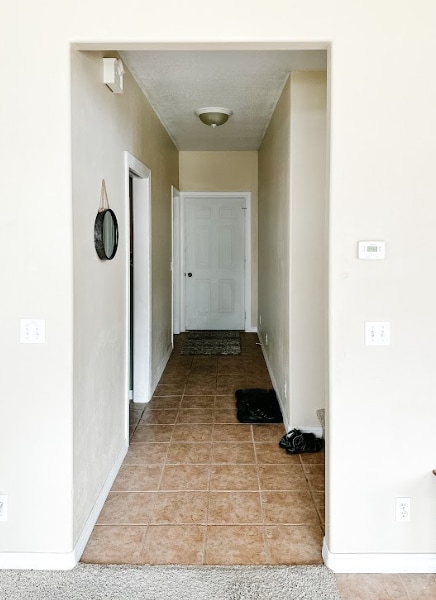 Hallway - Side Entrance - 2148 Candlewood Ave