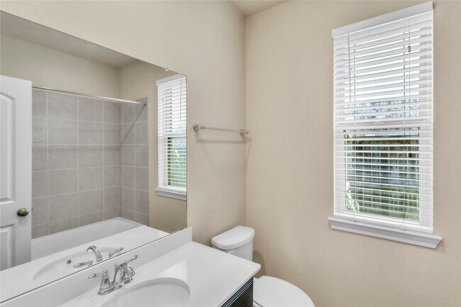 Building Photo - 4819 Eagles Glen Dr