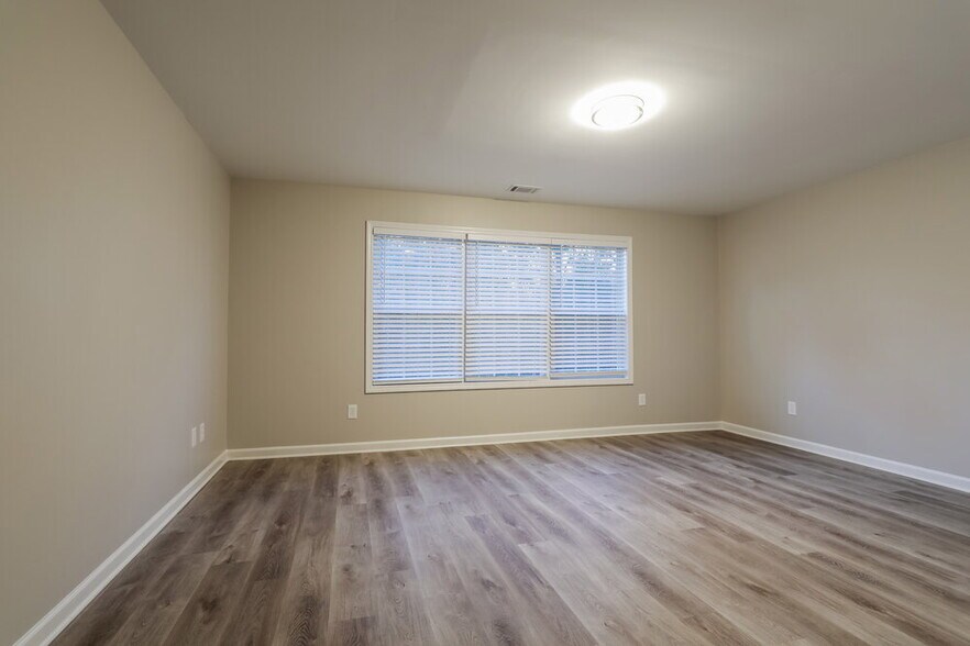 Building Photo - 2054 Jessica Way