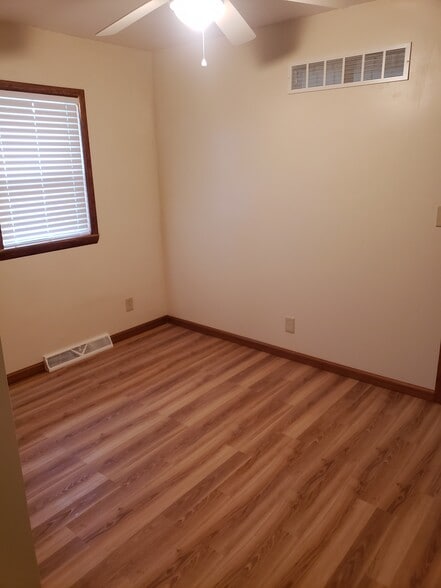 Bedroom 1 - 1221 Derbydale Rd