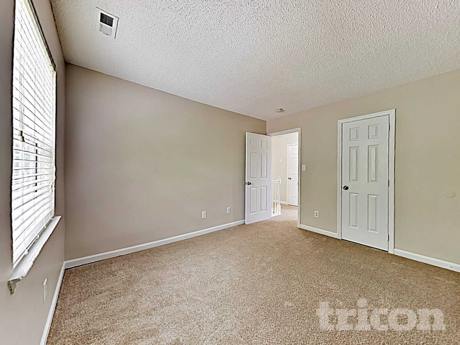 Building Photo - 9010 Whitetail Ct