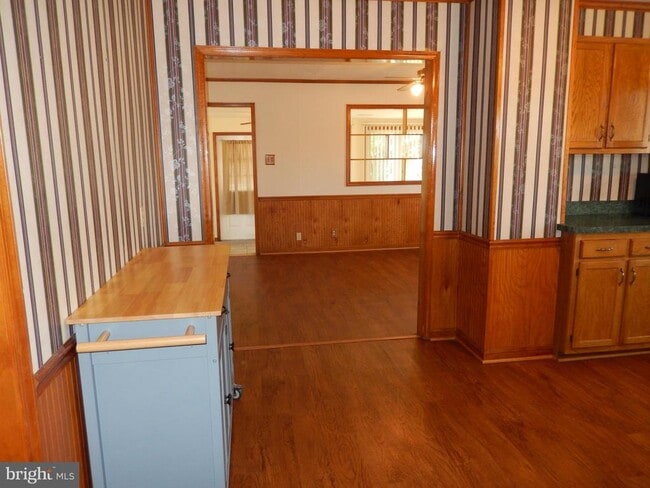 Building Photo - 16226 Little Ferry Rd
