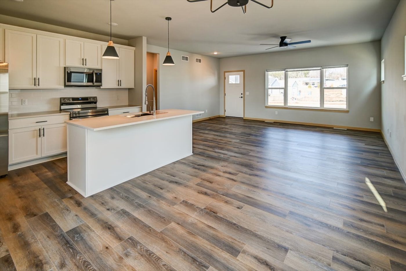 Building Photo - 4831 Suelo Rd