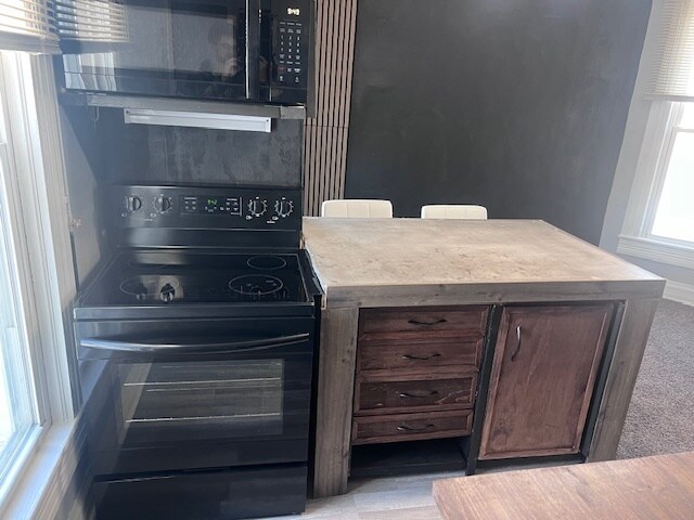 Building Photo - 1523 E Jackson St