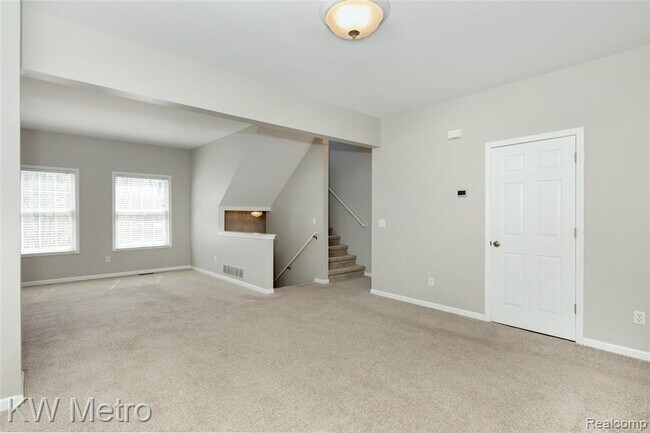Building Photo - 788 Eagle Dr