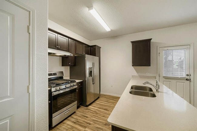 Building Photo - 7001 Tonka Ln