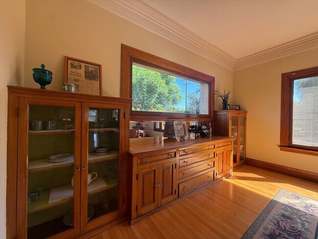 Building Photo - Spacious Somis Country Estate – 4+3 4,000 ...