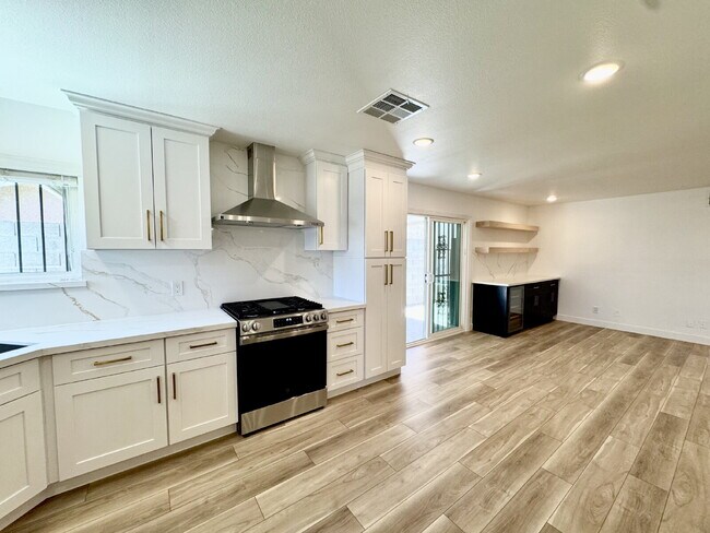 Building Photo - $500 Off! Fully Remodeled Home Near The St...