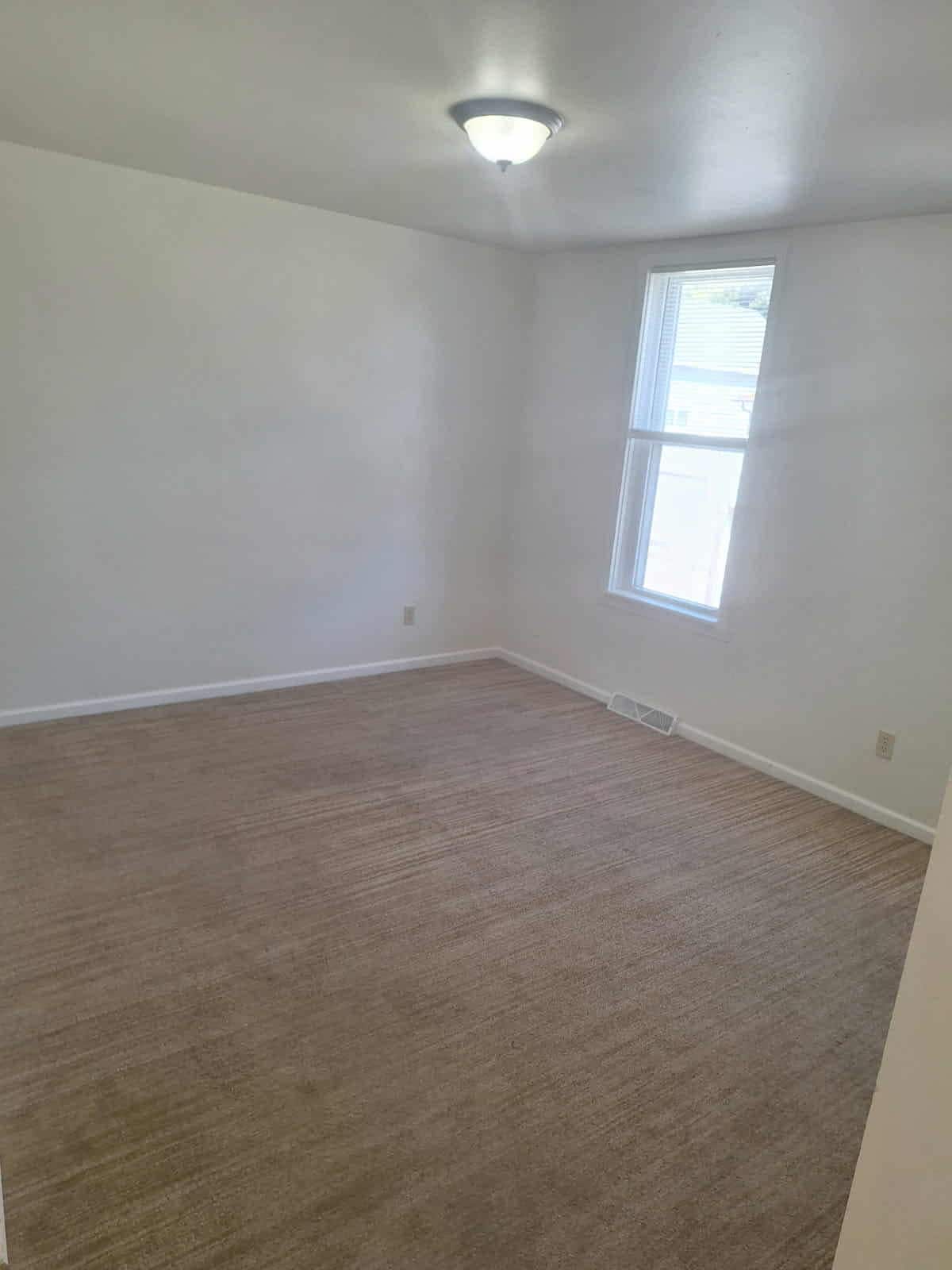 Building Photo - 1808 S 13th St