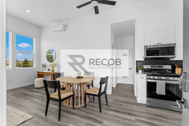 Building Photo - 5252 Adams Ave