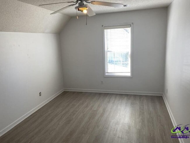 Building Photo - 282 Northridge Dr