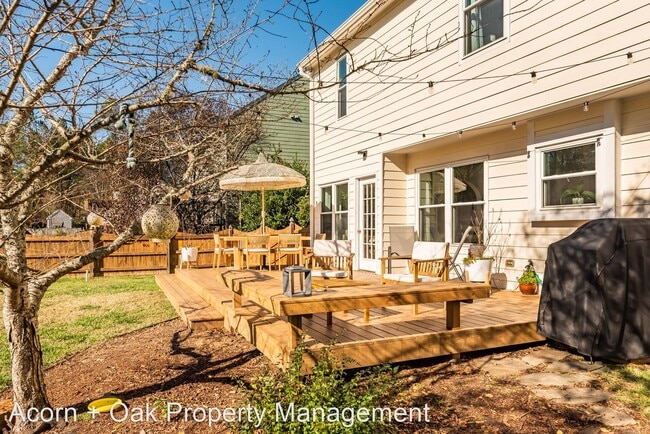 Building Photo - 4 br, 2.5 bath House - 5 Beech Slope Way