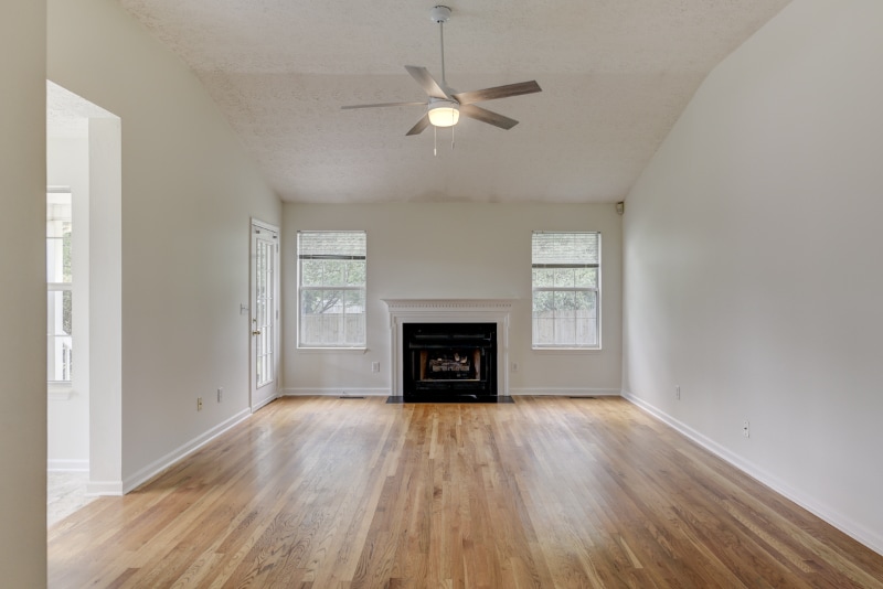 Building Photo - 1101 Pebble Creek Ct E