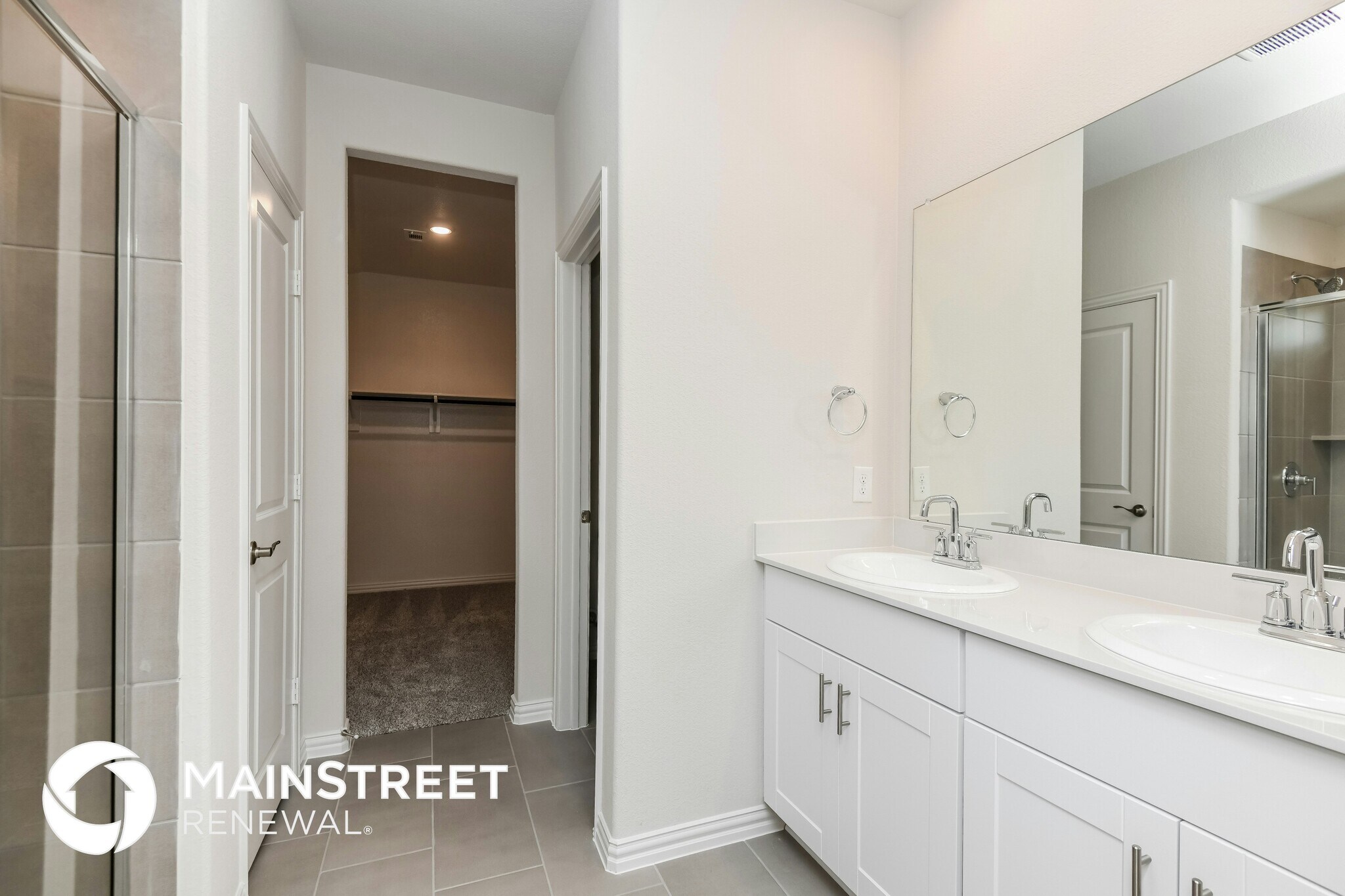 Building Photo - 2520 Shakopee St