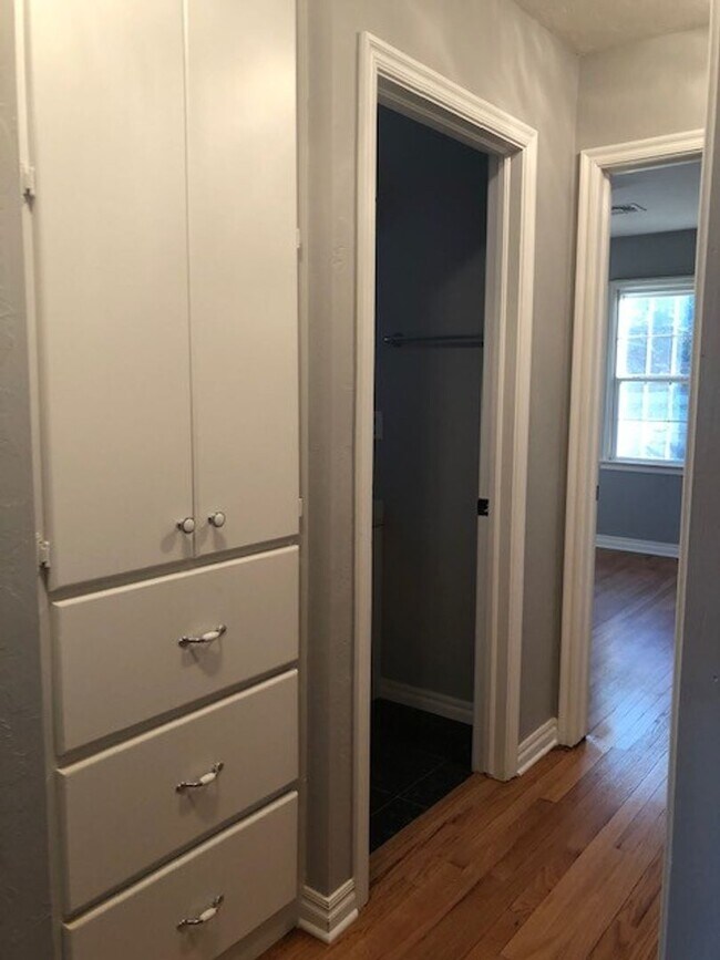 Building Photo - Adorable 3 Bed | 1 Bath + Bonus Room in Mayfair Heights - ALL Appliances Included