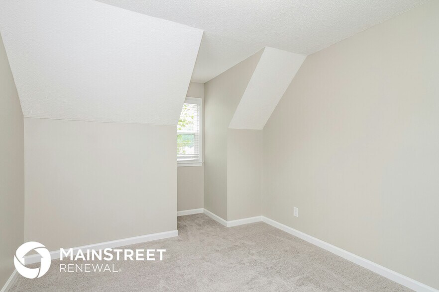 Building Photo - 1716 Carriage Cove Ln