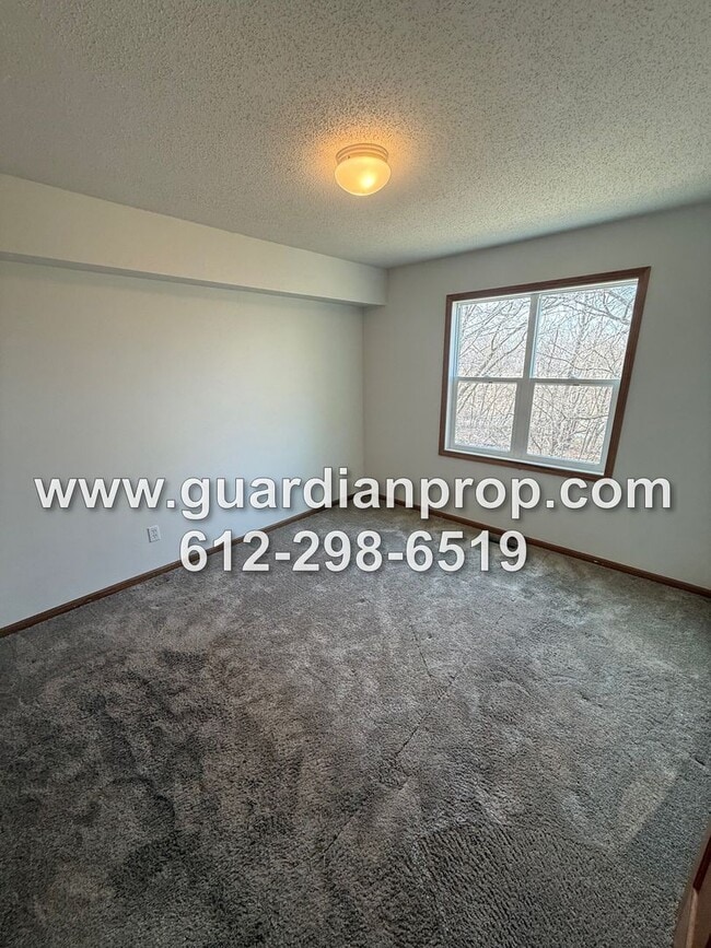 Building Photo - Shoreview House Available Now, Updated Kitchen & Baths, Open Floor Plan, Family Room, Mounds View...