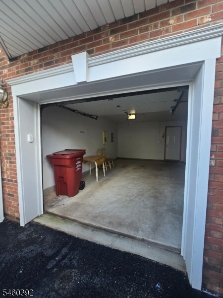Building Photo - 567 Coventry Dr