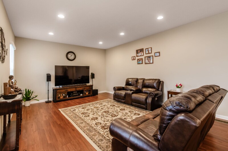 Building Photo - 3821 Pyke Dr