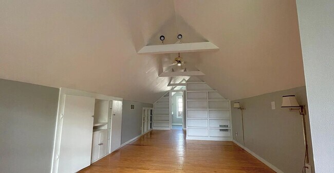 Building Photo - Move-In Special: Half Off First Full Month or One Month Free with Extended Lease!