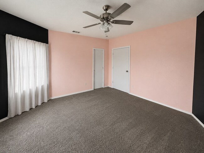 Building Photo - 6200 Temora Loop