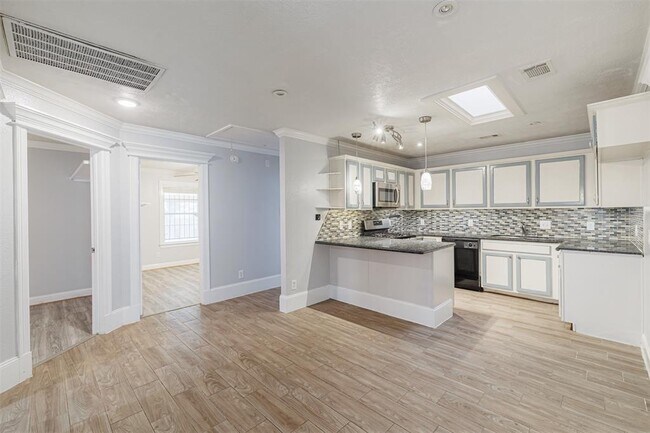 Building Photo - 21031 Stoney Haven Dr
