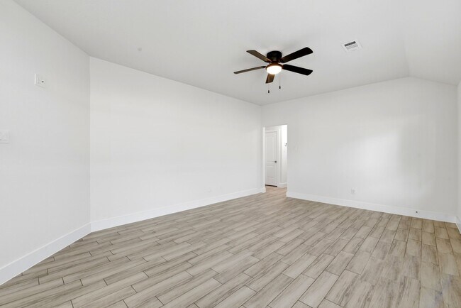 Building Photo - 26218 Cypresswood Dr