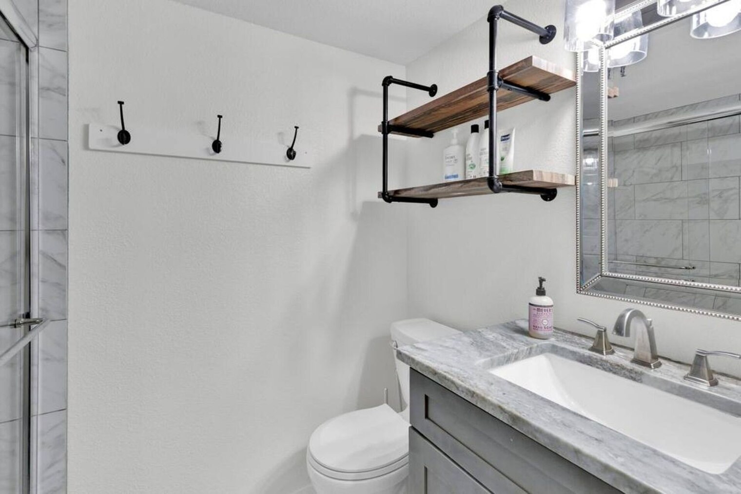 Building Photo - 790 Santa Rosa Blvd